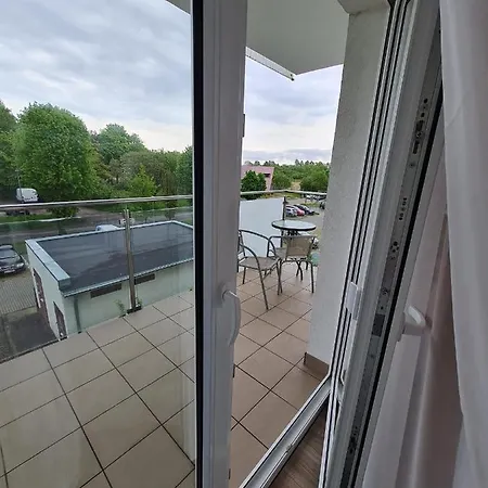 Apartman Apartament Pod Lipami *