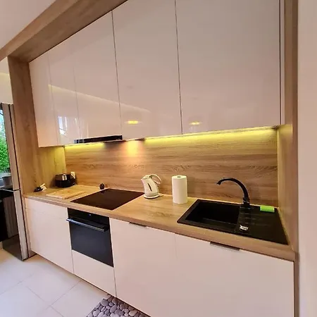Apartament Pod Lipami Kołobrzeg